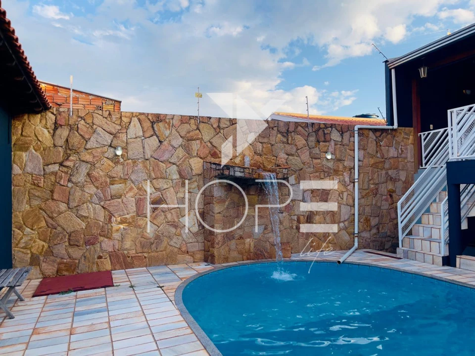 Imagens do imóveis Sobrado com piscina à Venda – 276m² Internos – 5 Quartos – Jardim Silvino – Zona Leste – Cambé/PR