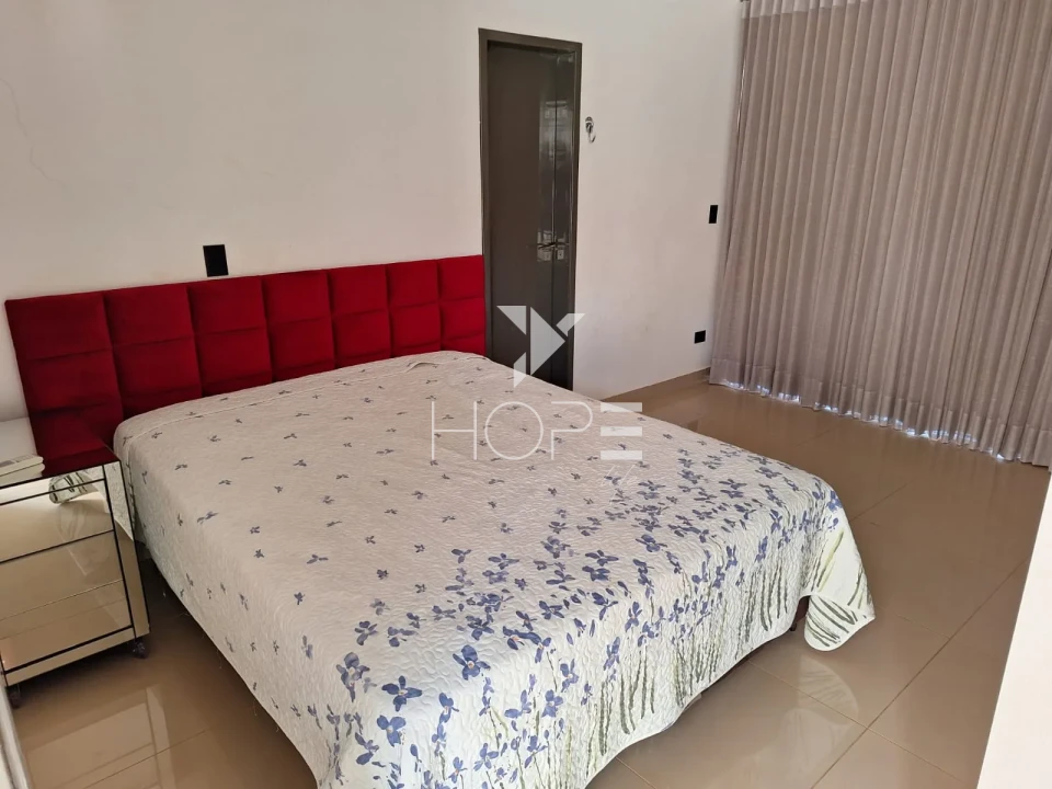 Imagens do imóveis Condomínio Riviera do Poente - chácara à venda com 1.000m² - 4 suítes - 6 vagas - piscina - vista para represa - Alvorada do Sul PR