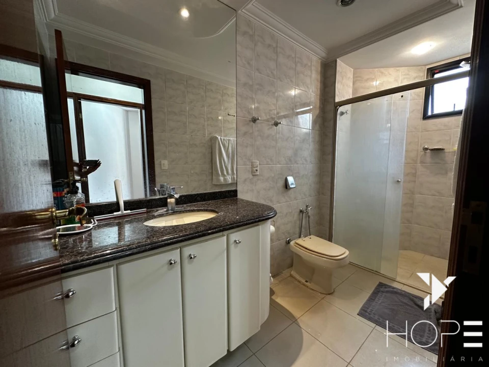 Apartamento à venda – 185 m² – Condomínio Bosque Wilmar Berbet – Gleba Fazenda Palhano – Londrina/PR