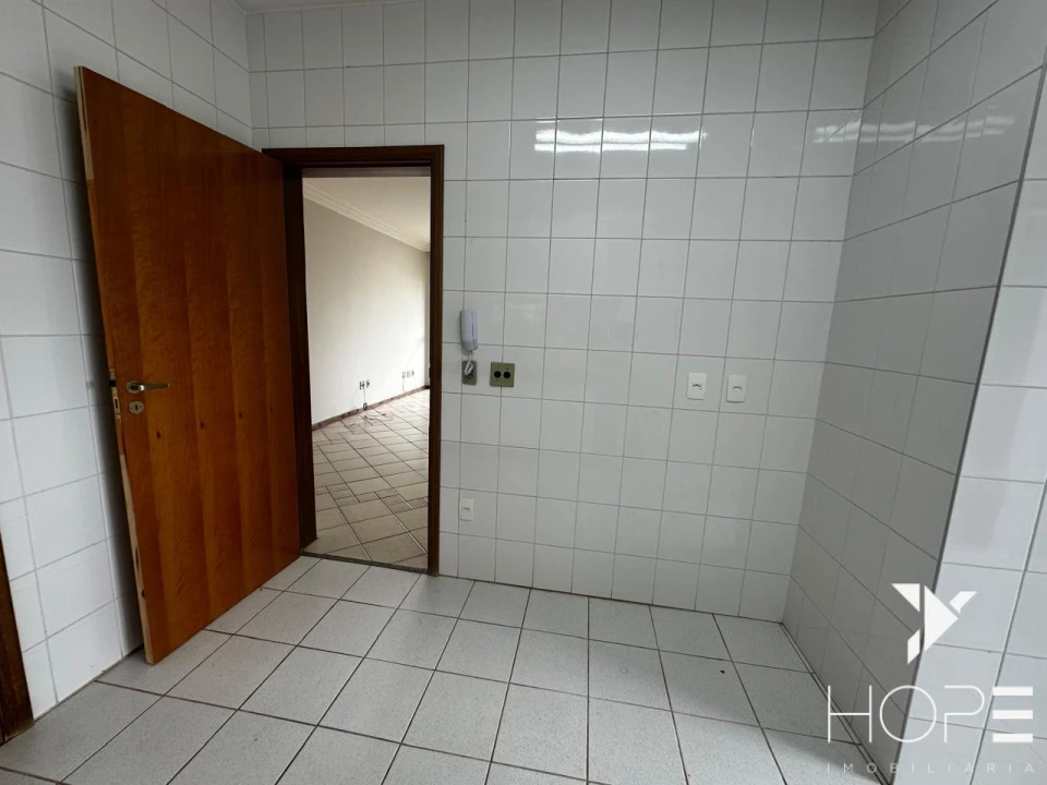 Apartamento à venda – 142 m² – Edifício Ilhas Canárias – Jardim Higienópolis – Londrina/PR