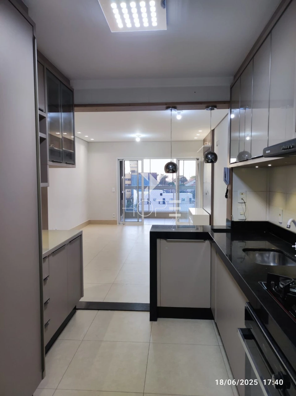 Imagens do imóveis Apartamento Mobiliado à Venda – 3 Quartos (1 Suíte) – 93m² – Residencial Maison Monet – Cambé/PR