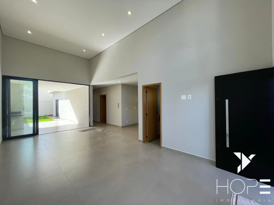 Casa térrea à venda – 250m² – Loteamento Chamonix – Zona Leste – Londrina/PR