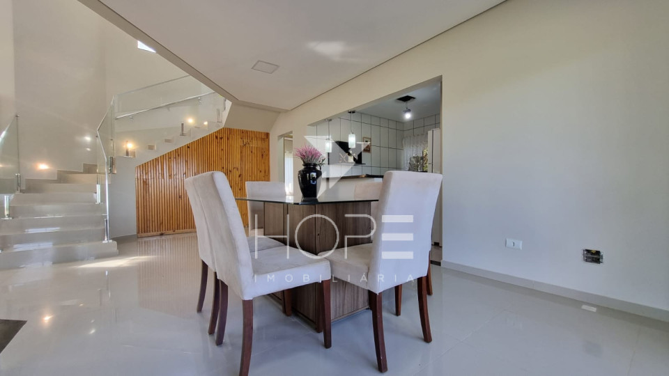 Imagens do imóveis LINDO SOBRADO NO CONDOMINIO DE CHÁCARAS ITAÚNA