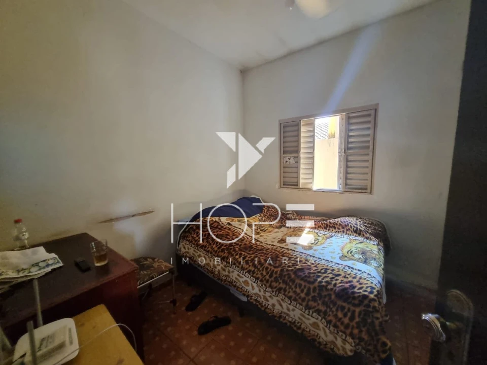 Imagens do imóveis Casa com Edícula à Venda na Zona Oeste de Londrina – Bairro Olímpico