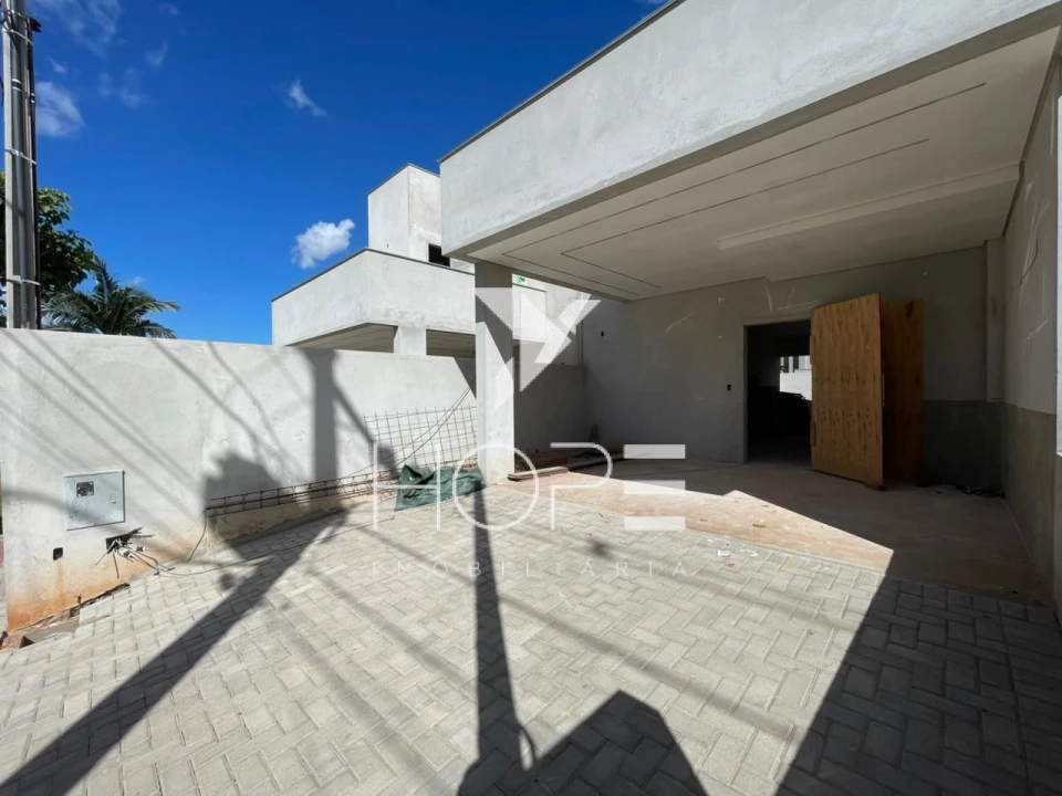 Sobrado em condomínio à venda – 105m² Privativos - Morada das Flores (Rosas) – Cambé/PR