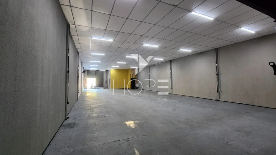 Imagens do imóveis Barracão Comercial para alugar com 300m² -  as magens da  Av. Dez de Dezembro - Zona Sul - Londrina PR
