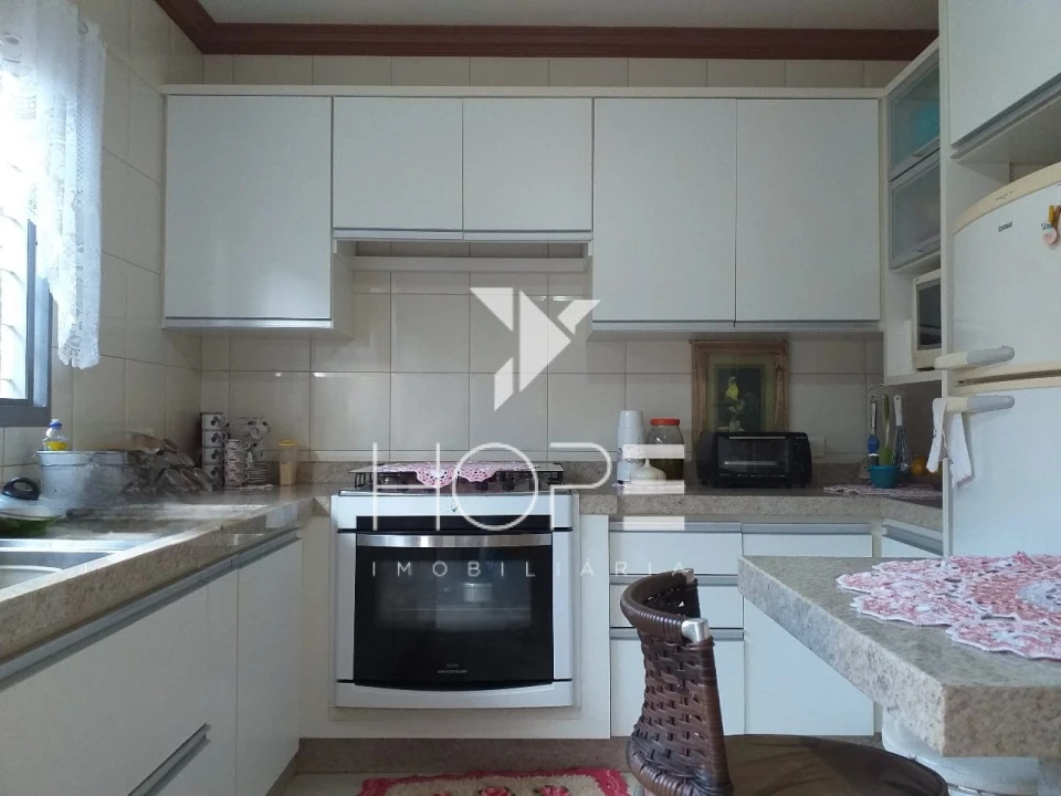 Casa à venda – 3 quartos – Jardim Monte Castelo II – Cambé/PR