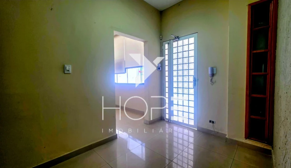 AMPLO ESPAÇO COMERCIAL  A VENDA - CENTRO - LONDRINA