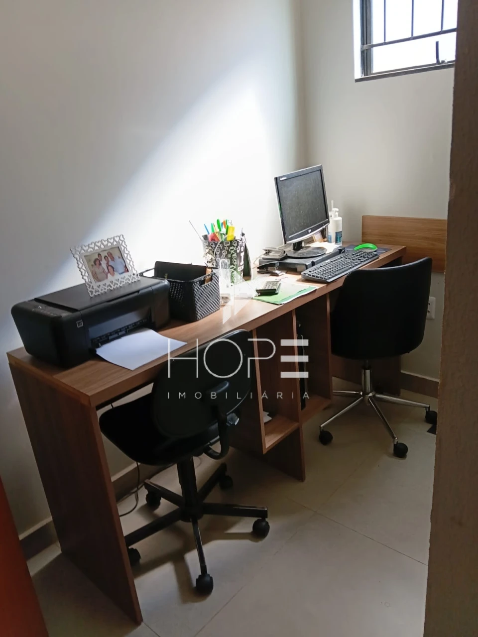 Casa com Edícula à Venda – 286m² – 4 Quartos (2 Suíte) – Bandeirantes – Zona Oeste – Londrina/PR