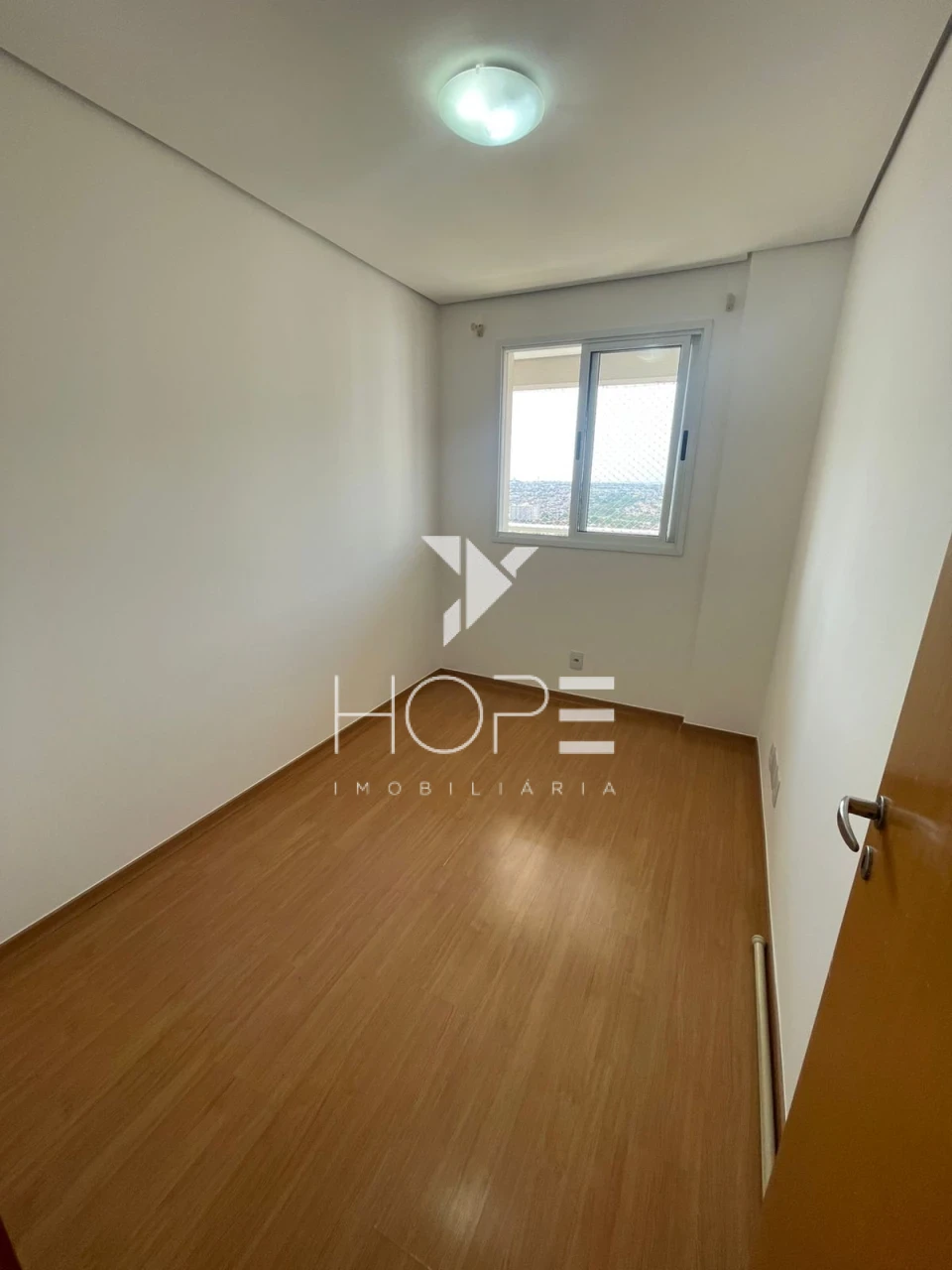 Apartamento 3 Quartos para Locação – Gleba Palhano – Edifício Liberty – Andar Alto – Londrina/PR