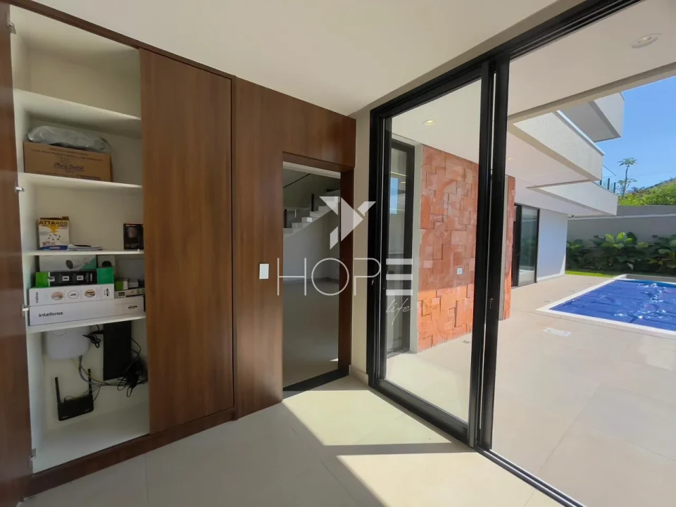 Imagens do imóveis Sobrado com piscina à Venda – 261m² – 3 Quartos (2 Demi-suítes) – Jardim das Mansões – Cambé/PR