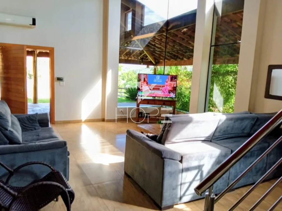 Imagens do imóveis Chácara à venda com 17.000m² - 5 quartos - 4 banheiros - 10 vagas - Estrada do Limoeiro - Londrina PR