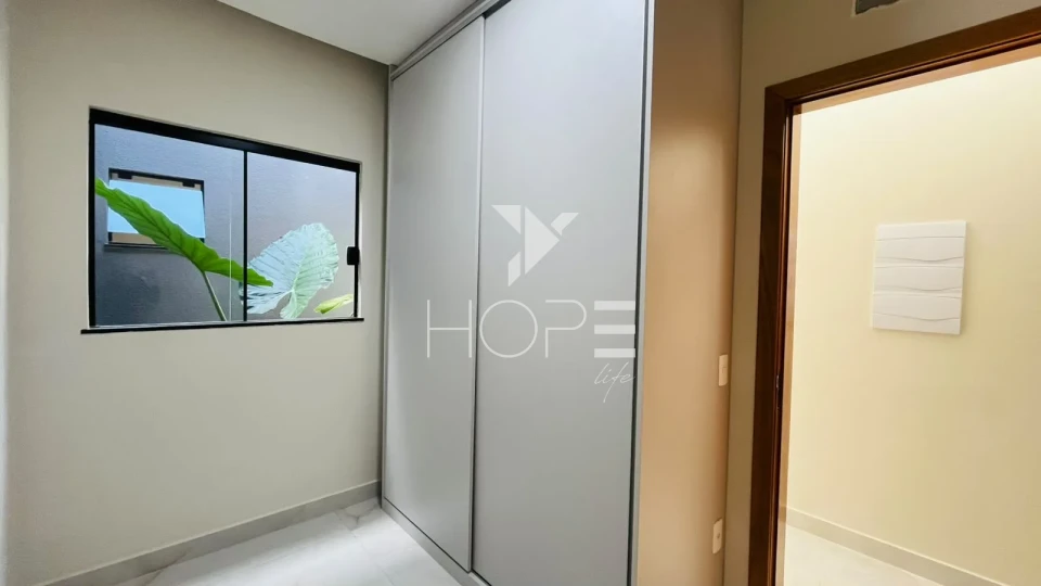 Imagens do imóveis Casa em Condomínio para Locação R$ 3.000,00 – 3 Quartos, Suíte, Planejados e Churrasqueira na Zona Norte de Londrina