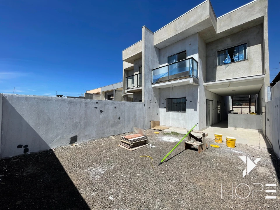 Imagens do imóveis Sobrado Geminado Novo à Venda – 3 Quartos (1 Suíte) – Jardim São Paulo – Cambé