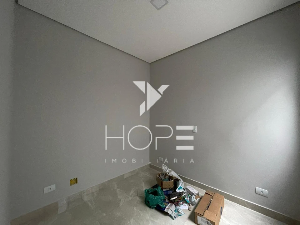 Casa à venda – 3 Quartos – Condomínio Royal Norte – Zona Norte – Londrina/PR