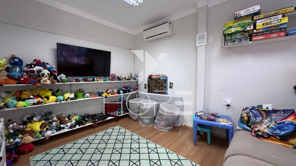 Imagens do imóveis Casa para Locação Sun Lake Residence  – 350 m² privativos – 4 quartos –  Londrina/PR