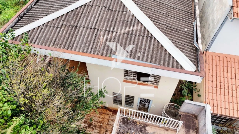 Casa à venda com 4 quartos no Jardim Champagnat – Londrina