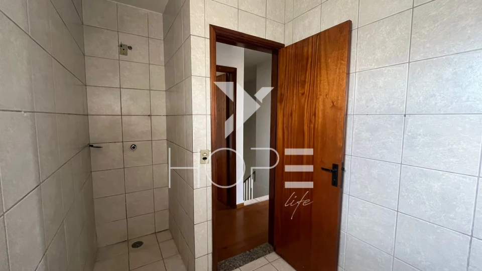 Imagens do imóveis SOBRADO PARA LOCAÇÃO – 120 m² – 3 QUARTOS – SUÍTE COM SACADA – SABARÁ I – ZONA OESTE – LONDRINA/PR