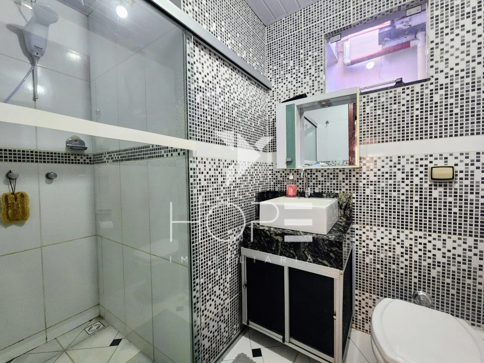 Casa à venda – 3 quartos – Conjunto Parigot de Souza 3 – Londrina/PR