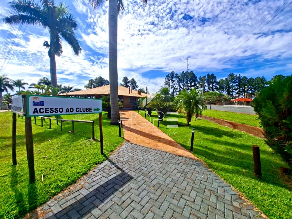 Imagens do imóveis Condomínio Riviera do Poente - chácara à venda com 1.300 m² - 2 quartos - 1 suíte - 4 vagas -  piscina - Alvorada do Sul PR