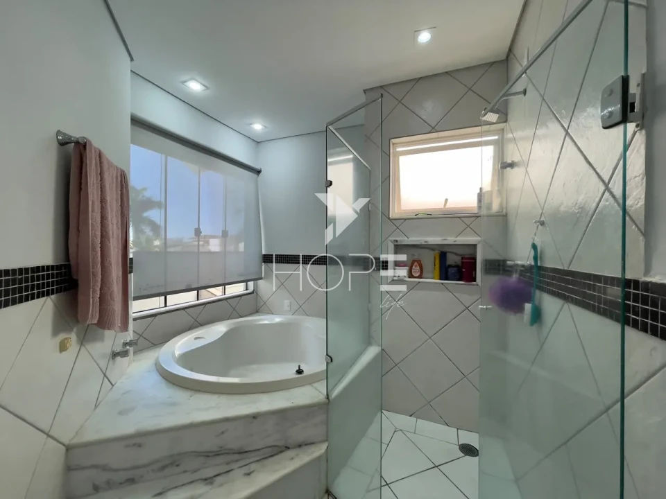 Sobrado em Condomínio à Venda – 261m² – 3 Quartos (1 Suíte) – Vale das Araucárias – Parque Residencial Alcântara – Zona Sul – Londrina/PR