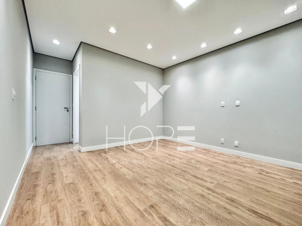 Sobrado Novo à Venda no Condomínio Araçari – 3 Suítes – Parque Tauá