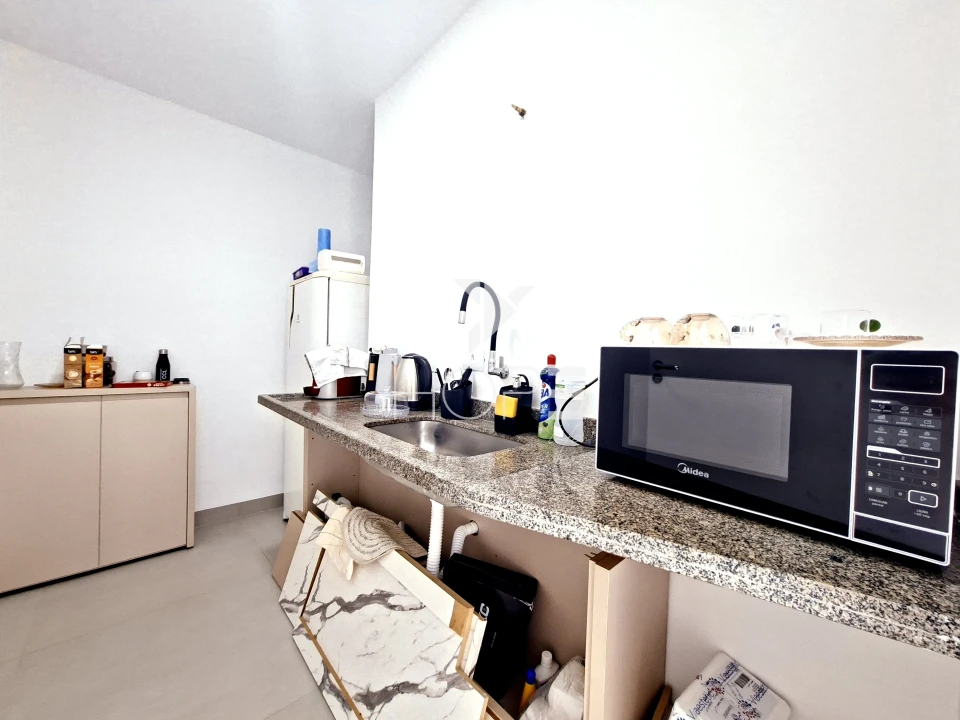 Ponto comercial reformado à venda com 244m² - estrutura para clínica - 5 salas - 3 vagas - Jardim Londrilar - Londrina PR
