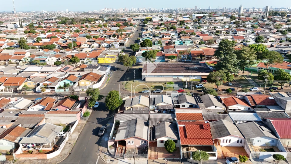 Imagens do imóveis Casa à venda com 130m² - 5 quartos - 2 banheiros - 2 vagas - à Av Saul Elkind - Zona Norte - Londrina PR