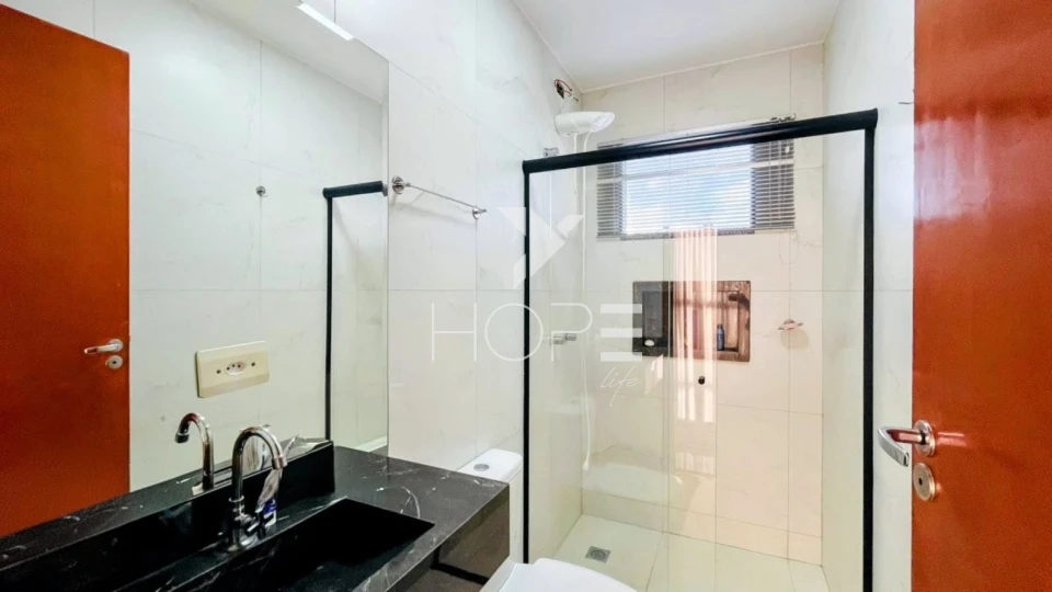 Imagens do imóveis Casa à venda com 250 m² - 3 quartos sendo 2 suítes - 4 vagas - espaço gourmet - Conjunto do Café - Zona Norte - Londrina PR