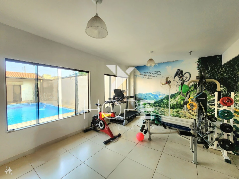 Sobrado à Venda 5 Quartos – Bairro Coliseu – Zona Norte Londrina PR