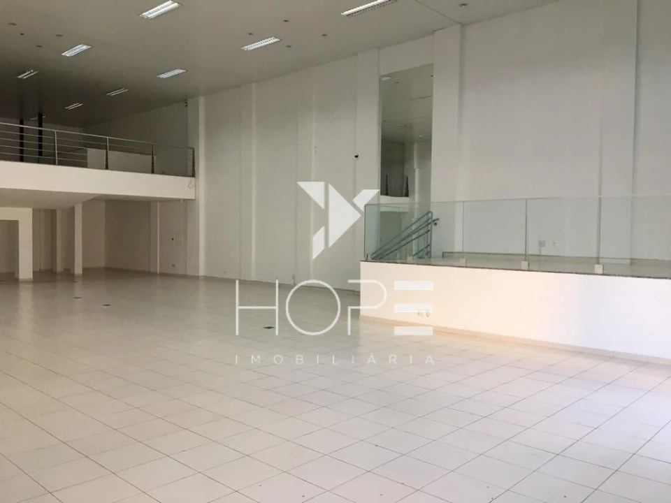 Imagens do imóveis Ponto Comercial Premium na Av. Maringá – 815m² e Fachada com Grande Vitrine