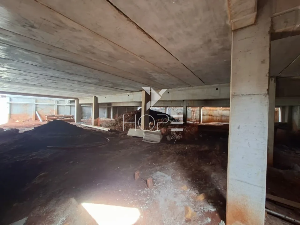 Imagens do imóveis Ponto comercial à venda com 1.388 m² - 3 pavimentos - Avenida JK - região central - Londrina PR