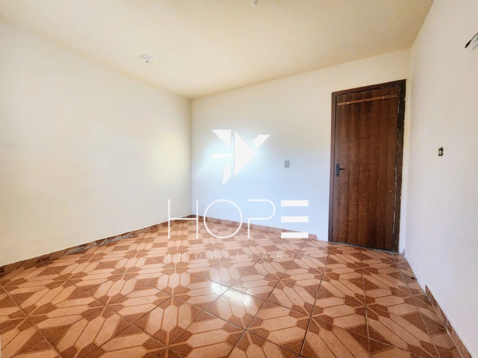 Casa com edícula à venda no Bairro Ouro Verde, Londrina, PR