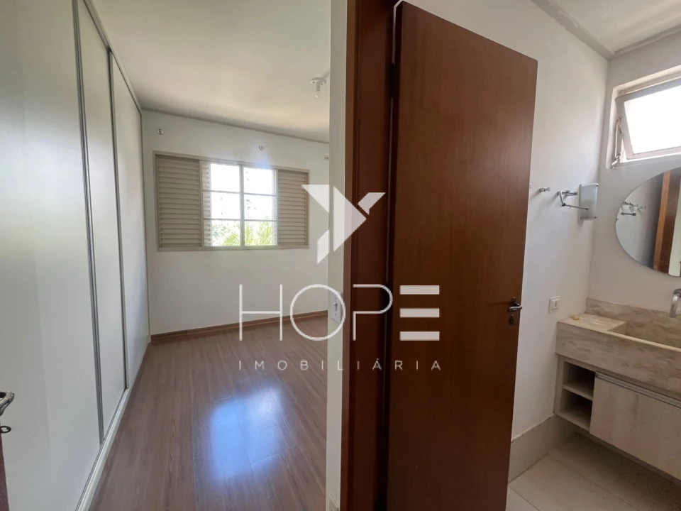 Imagens do imóveis Apartamento à Venda - 98 m² - Residencial Ilha do Sol - Região Central de Londrina PR - Sala Ampla com Sacada