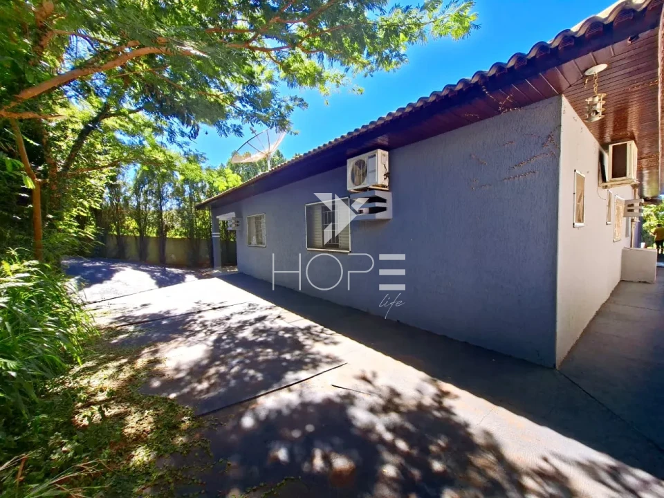 Condomínio Porto das Águas - chácara à venda com 1000m² - 3 quartos - 4 banheiros - 4 vagas - Porecatu PR