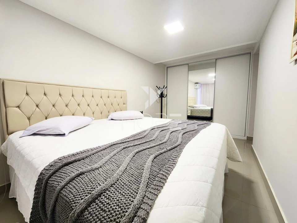 Condomínio Castelo Branco - apartamento à venda com 100m² - 3 quartos - 2 banheiros - 1 vaga - Jardim Bela Itália - Cambé PR