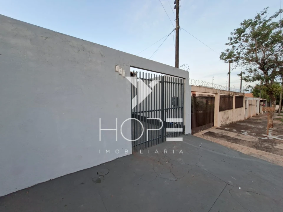 Casa 2 Quartos para Locação na Vila Romana – Londrina