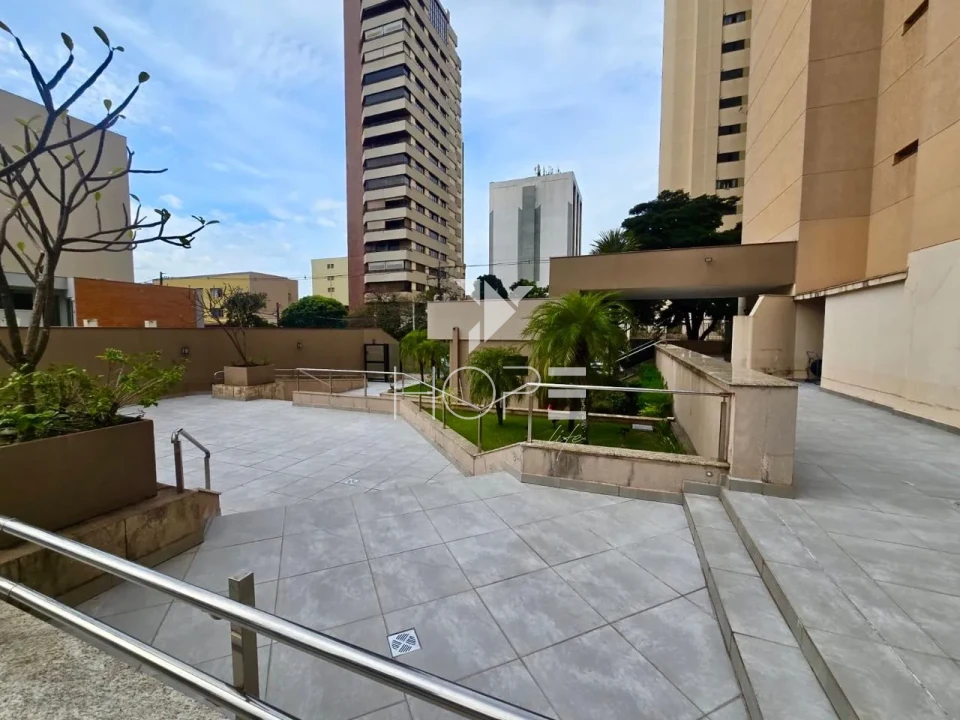 Imagens do imóveis Apartamento à Venda no Centro - 4 Quartos ( 1 Suíte)  3 Vagas - 240m² - Londrina/Pr.