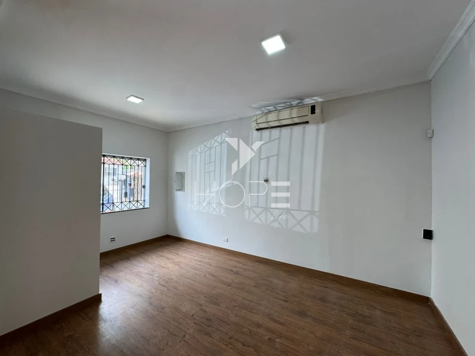 Imagens do imóveis Casa comercial com 260 m² - 6 vagas para clientes - edícula - Londrina PR