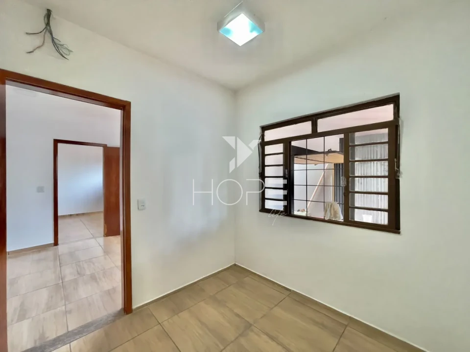 Imagens do imóveis Casa Térra para Locação – 295m² – 4 Quartos (1 Suíte) – Jardim Shangri-lá – Londrina/PR