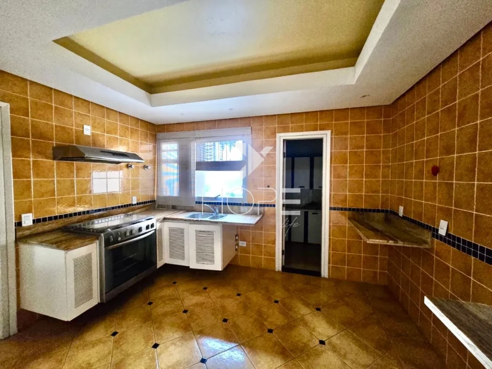 Imagens do imóveis Apartamento à Venda no Centro - 4 Quartos ( 1 Suíte)  3 Vagas - 240m² - Londrina/Pr.
