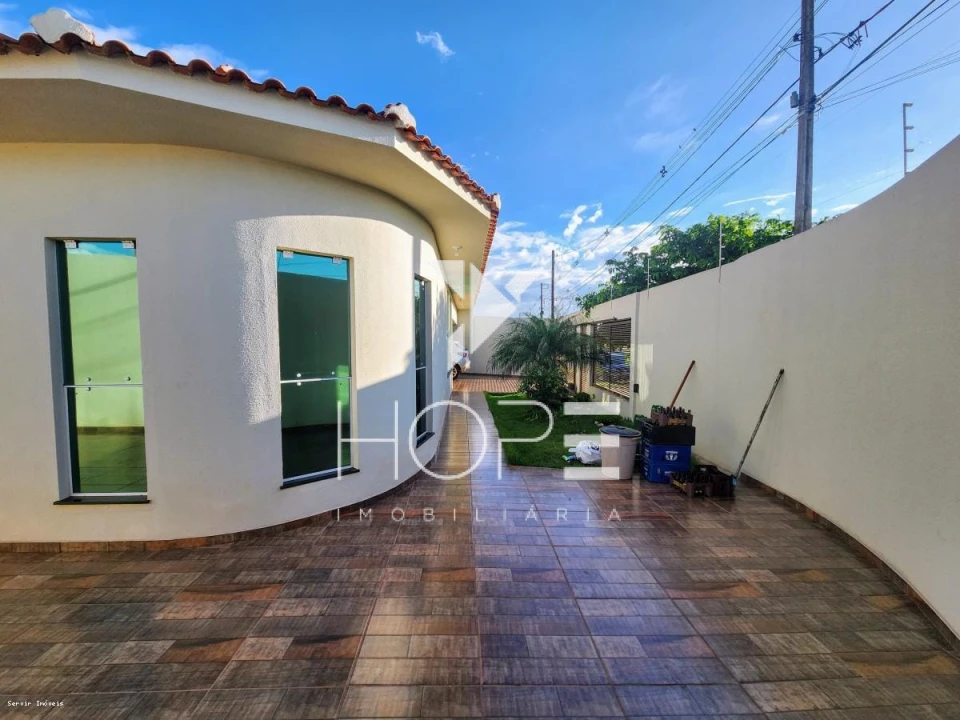 Imagens do imóveis Casa espaçosa com área gourmet no Residencial das Torres – Próx. ao Villaggio do Engenho