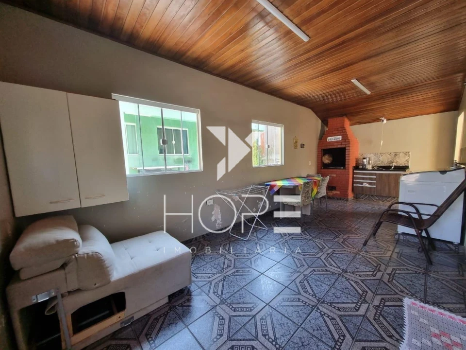 Imagens do imóveis Casa com Edícula à Venda na Zona Oeste de Londrina – Bairro Olímpico