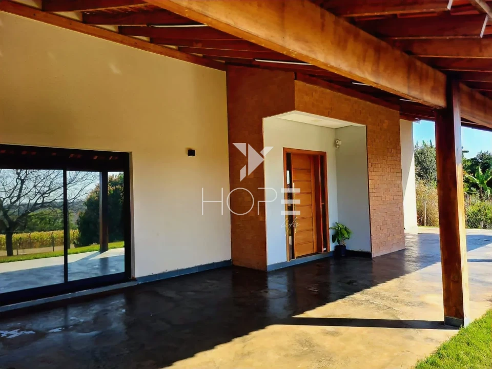 Imagens do imóveis Condomínio de Chácaras Itaúna - chácara à venda com 2500m² - 4 quartos - piscina - 8 vagas - Ibiporã PR