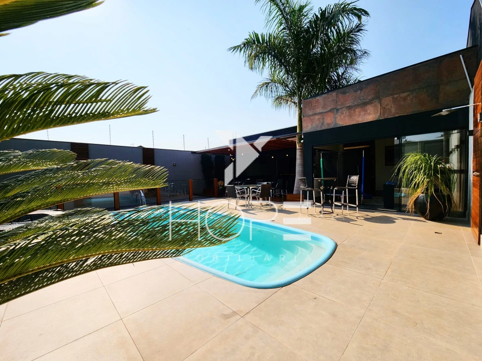 Imagens do imóveis Imóvel Comercial de Alto Padrão com Piscina e Espaço Gourmet à Venda em Cambé – Jardim do Café