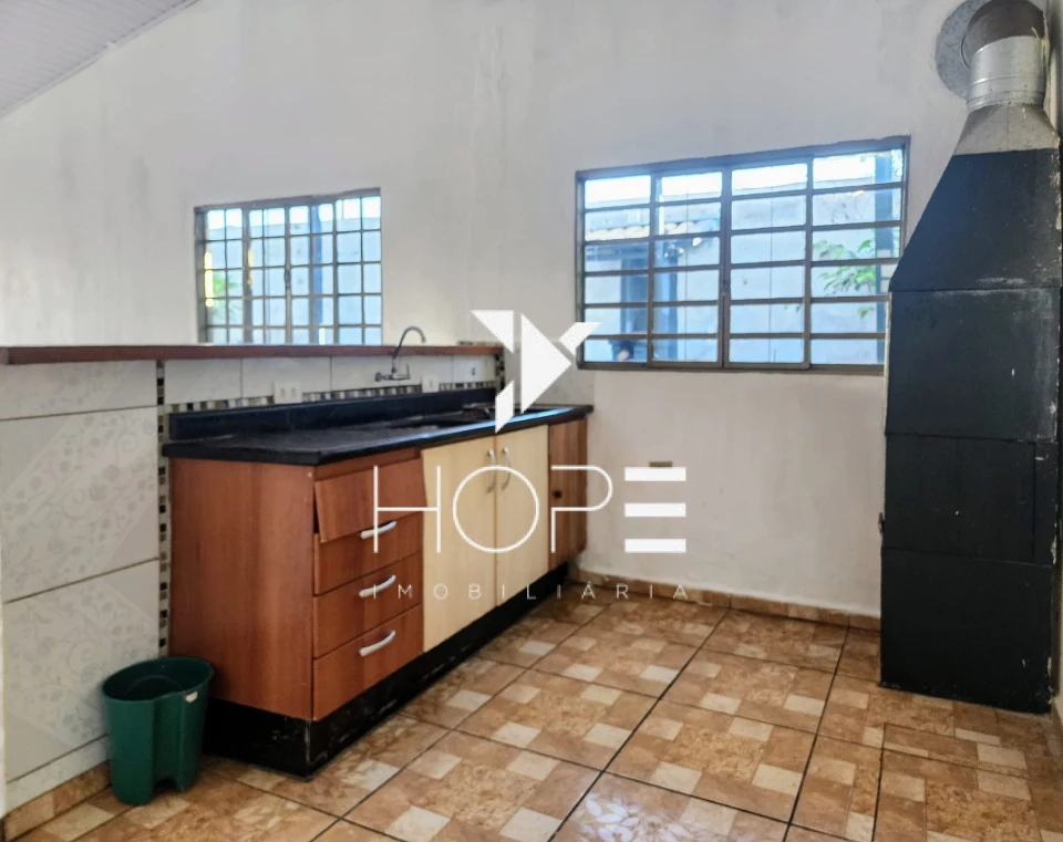 Casa com edícula à venda no Bairro Ouro Verde, Londrina, PR