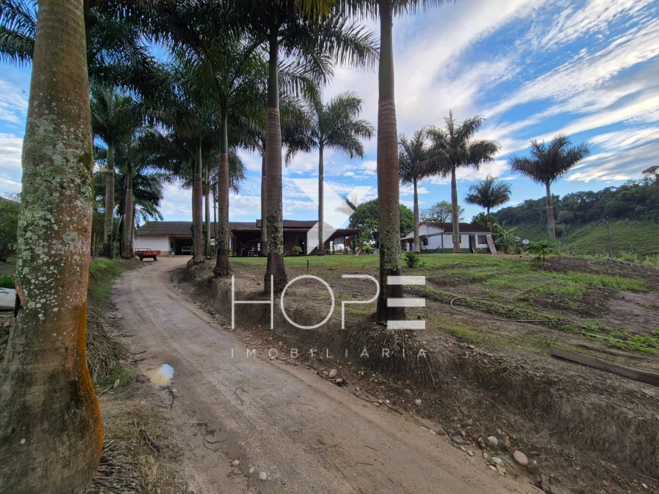 Imagens do imóveis Fazenda Produtiva à Venda na Região de Registro/SP – 174 Alqueires – Estrutura para Pecuária Leiteira – Abundância de Água