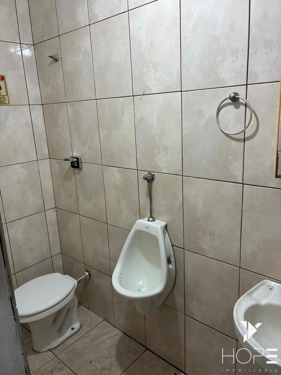 Imagens do imóveis Oportunidade comercial – Barracão 436 m² – Região Central de Londrina/PR