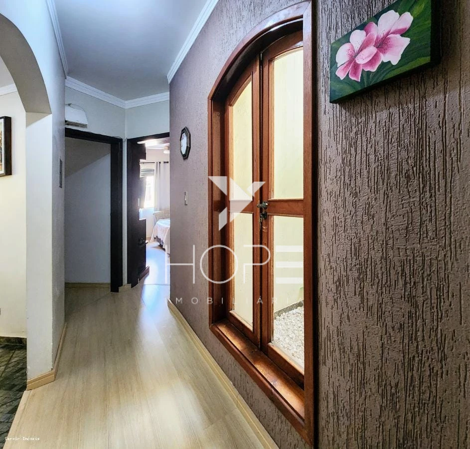 Imagens do imóveis Casa à venda com 191 m² - 3 quartos - suíte - 3 vagas - planejados - Parque Residencial Manela - Cambé PR