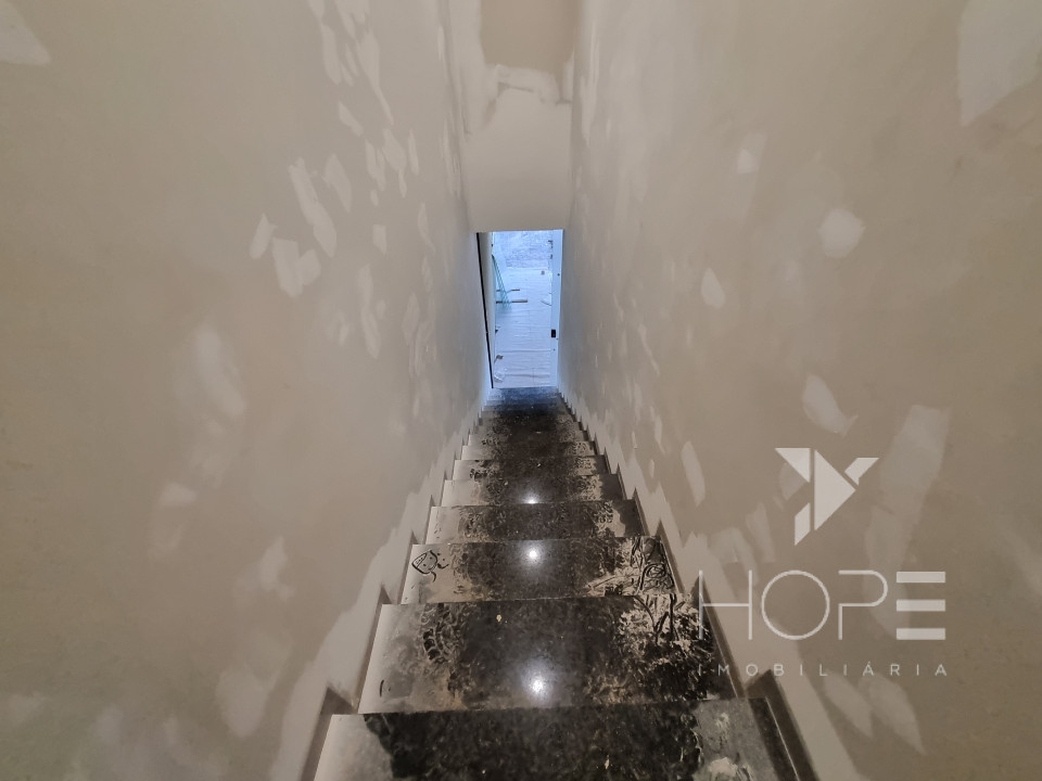 Imagens do imóveis Casa nova no  Condomínio Heimtal Park em Londrina – 3 quartos e área gourmet